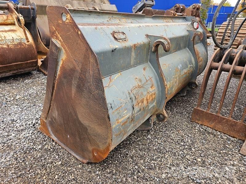 Liebherr L 514 Incarcator pe pneuri