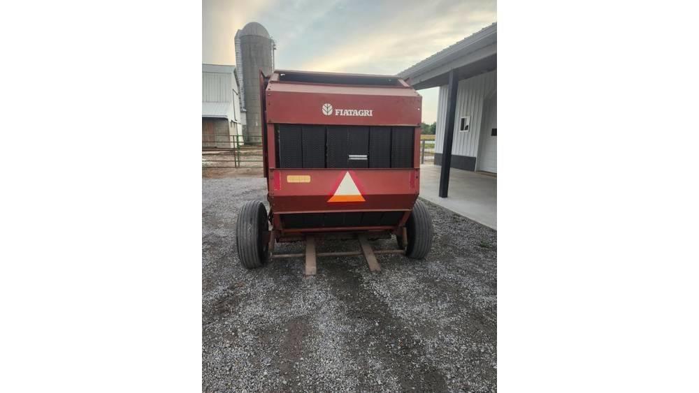 Hesston 540 Masina de balotat cilindric