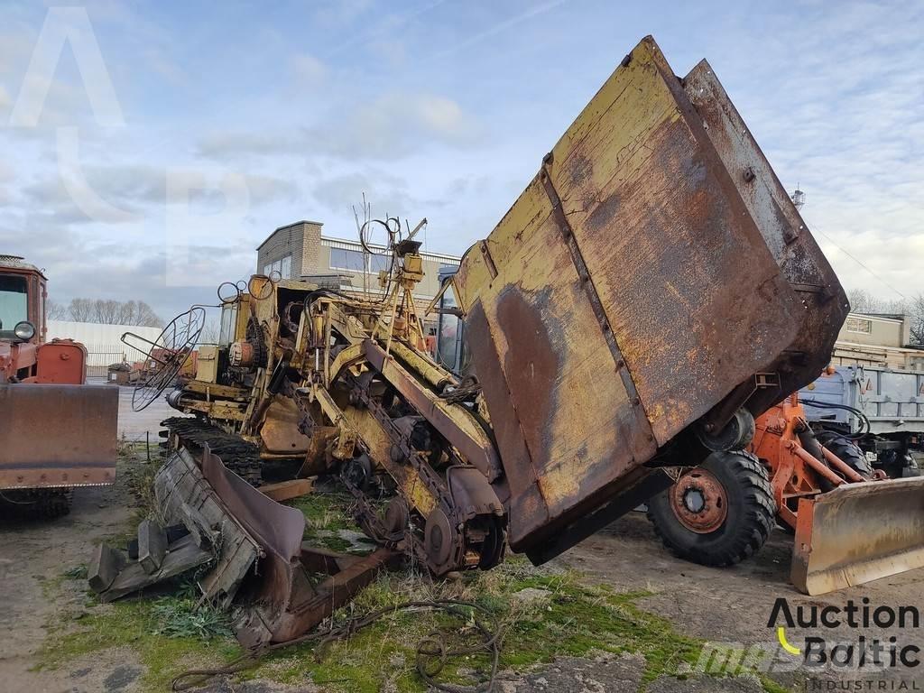  ETC 202B Excavatoare de santuri