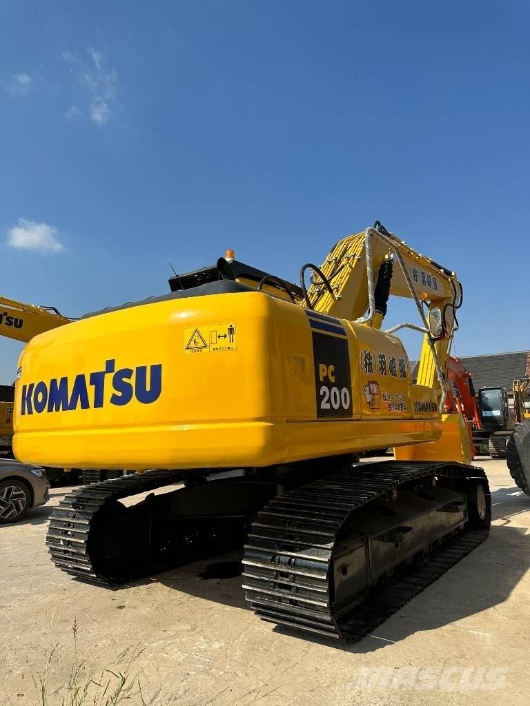 Komatsu PC 200-7 Excavatoare pe șenile
