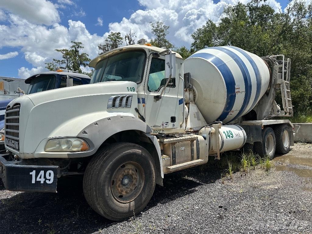 Mack GU 800 Altele