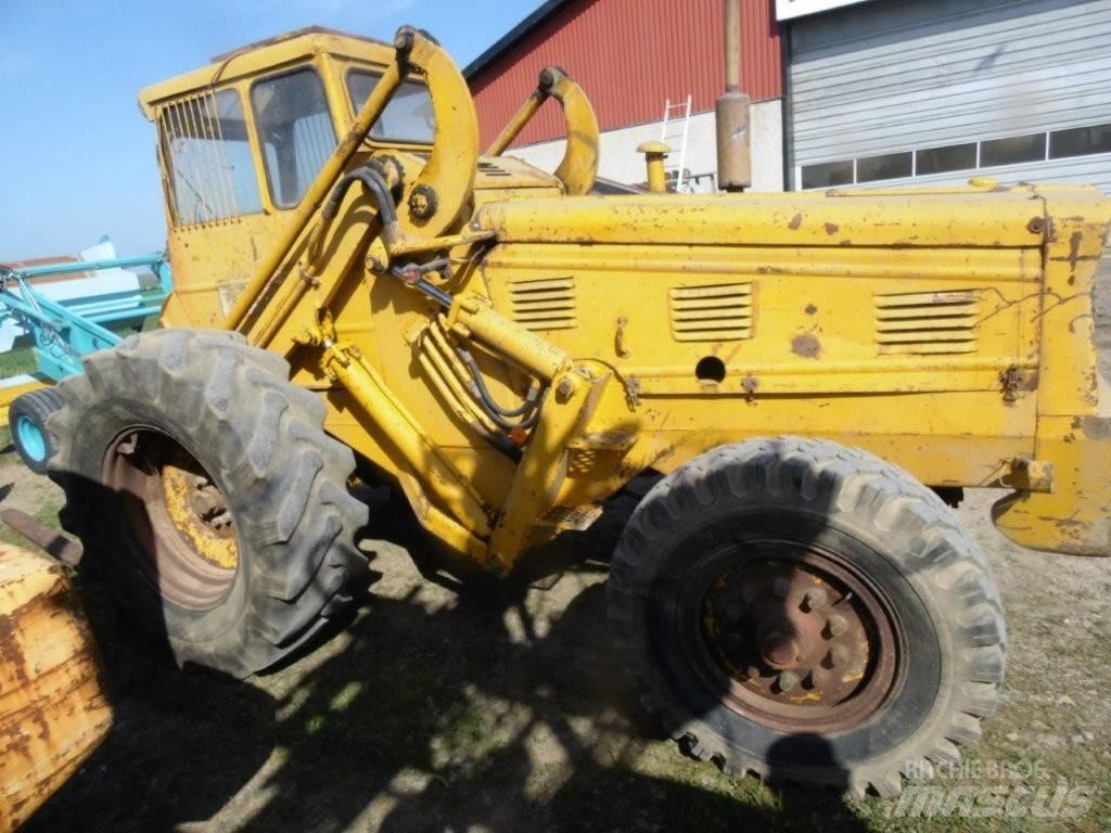 Volvo 218 TD Incarcator pe pneuri