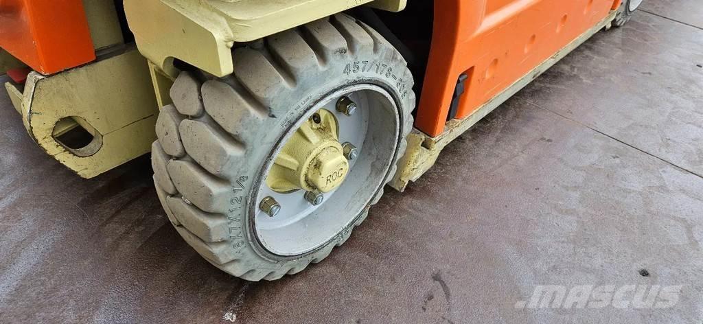 JLG TOUCAN 1210 Alte ascensoare si platforme