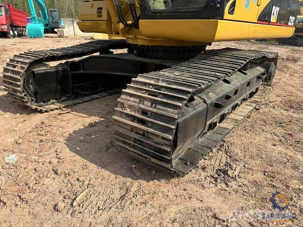 CAT 325CL Excavatoare pe șenile
