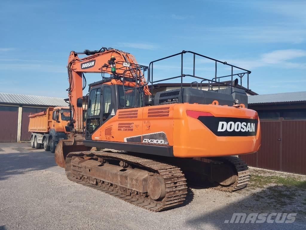 Doosan DX 300 LC Excavatoare pe șenile
