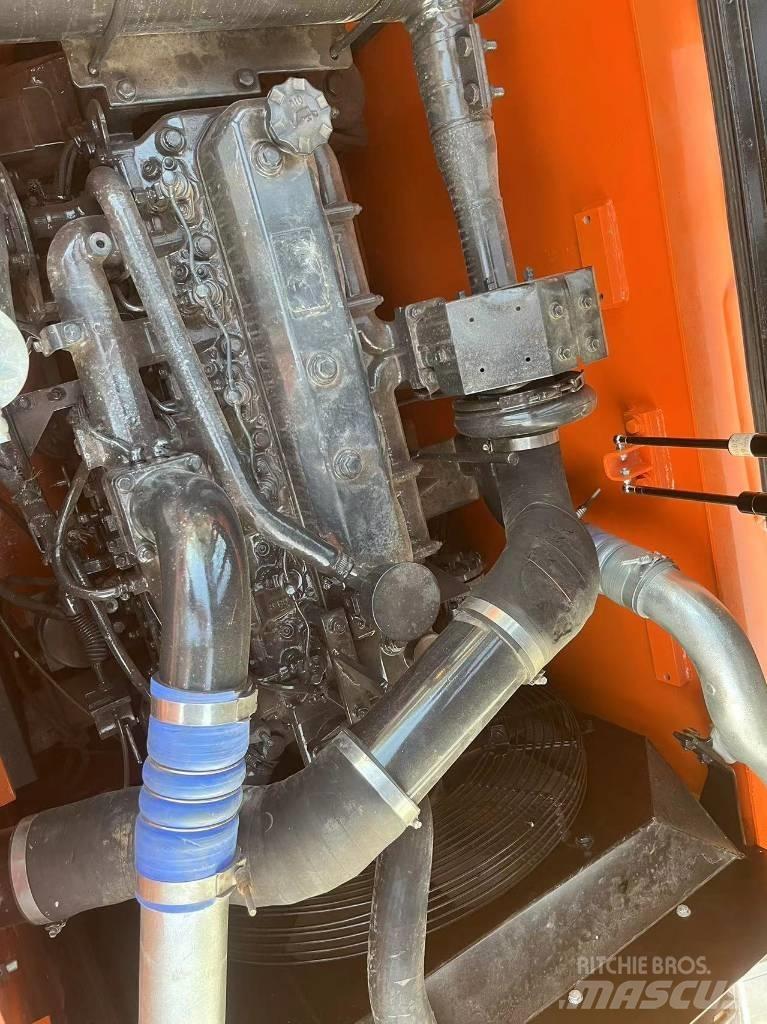 Doosan DX225LC-9C Excavatoare pe șenile
