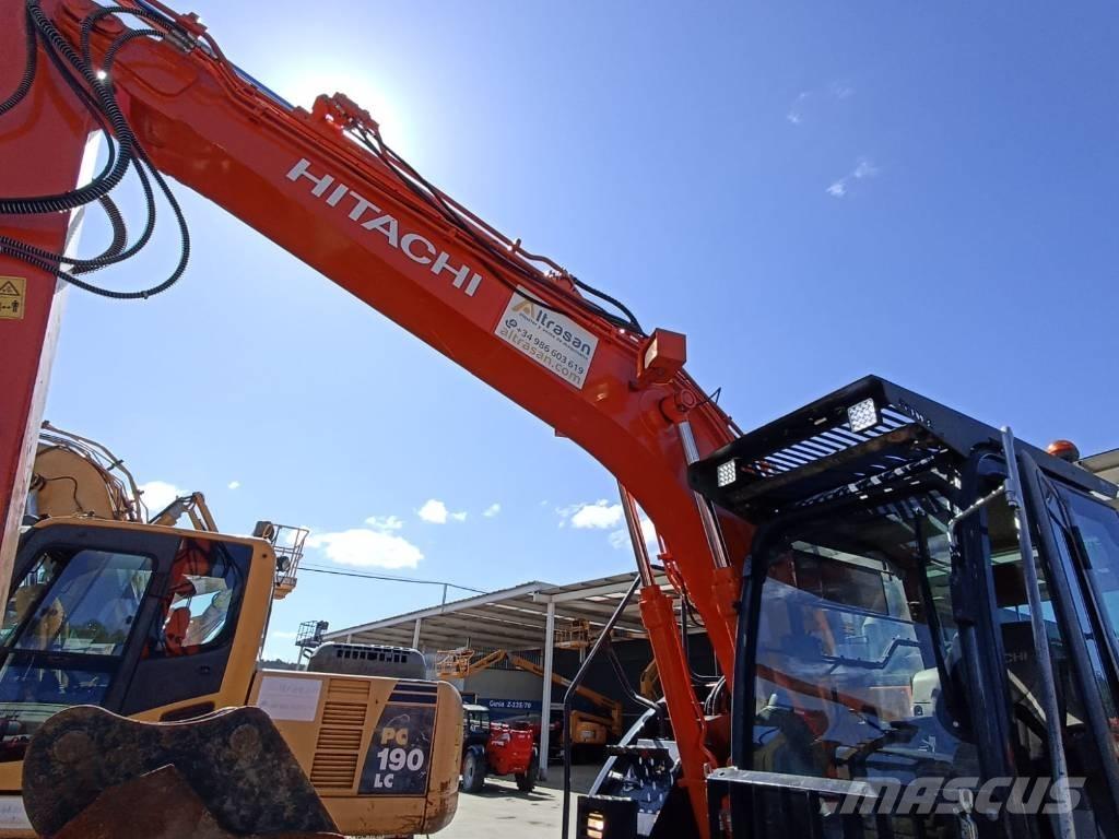 Hitachi ZX 135 US-6 Excavatoare pe șenile
