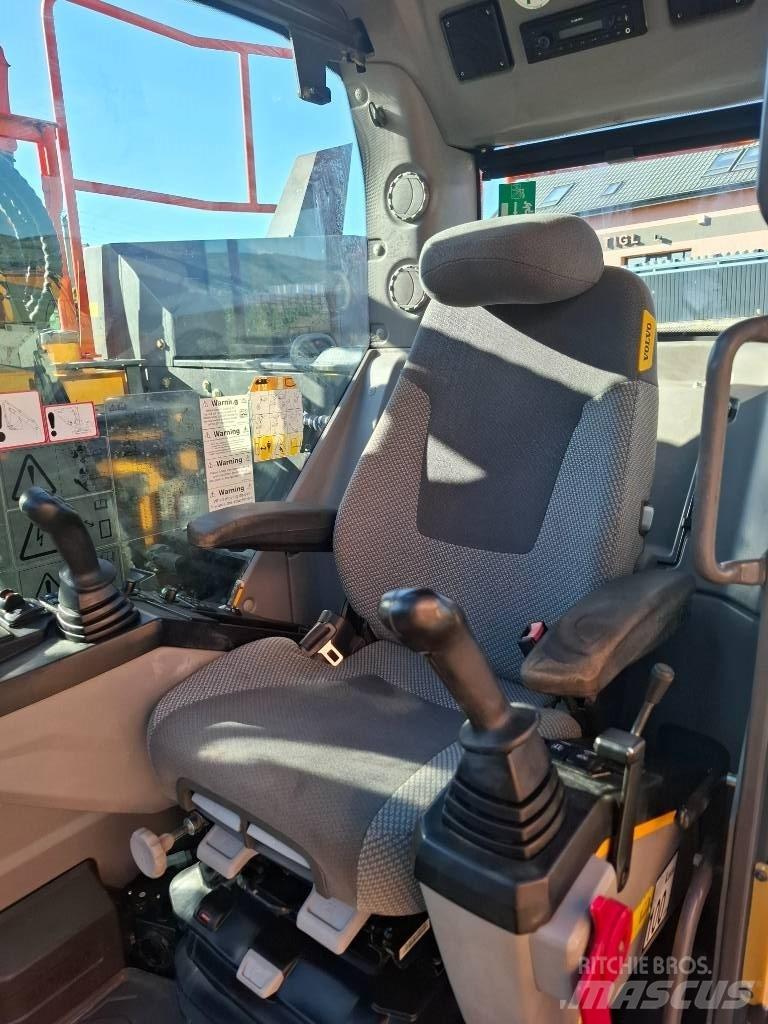 Volvo 145EL Excavatoare 7t - 12t