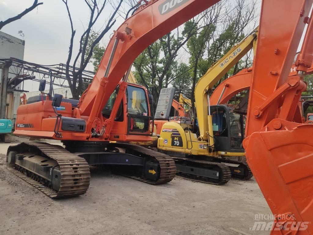 Doosan dx300 Excavatoare pe șenile
