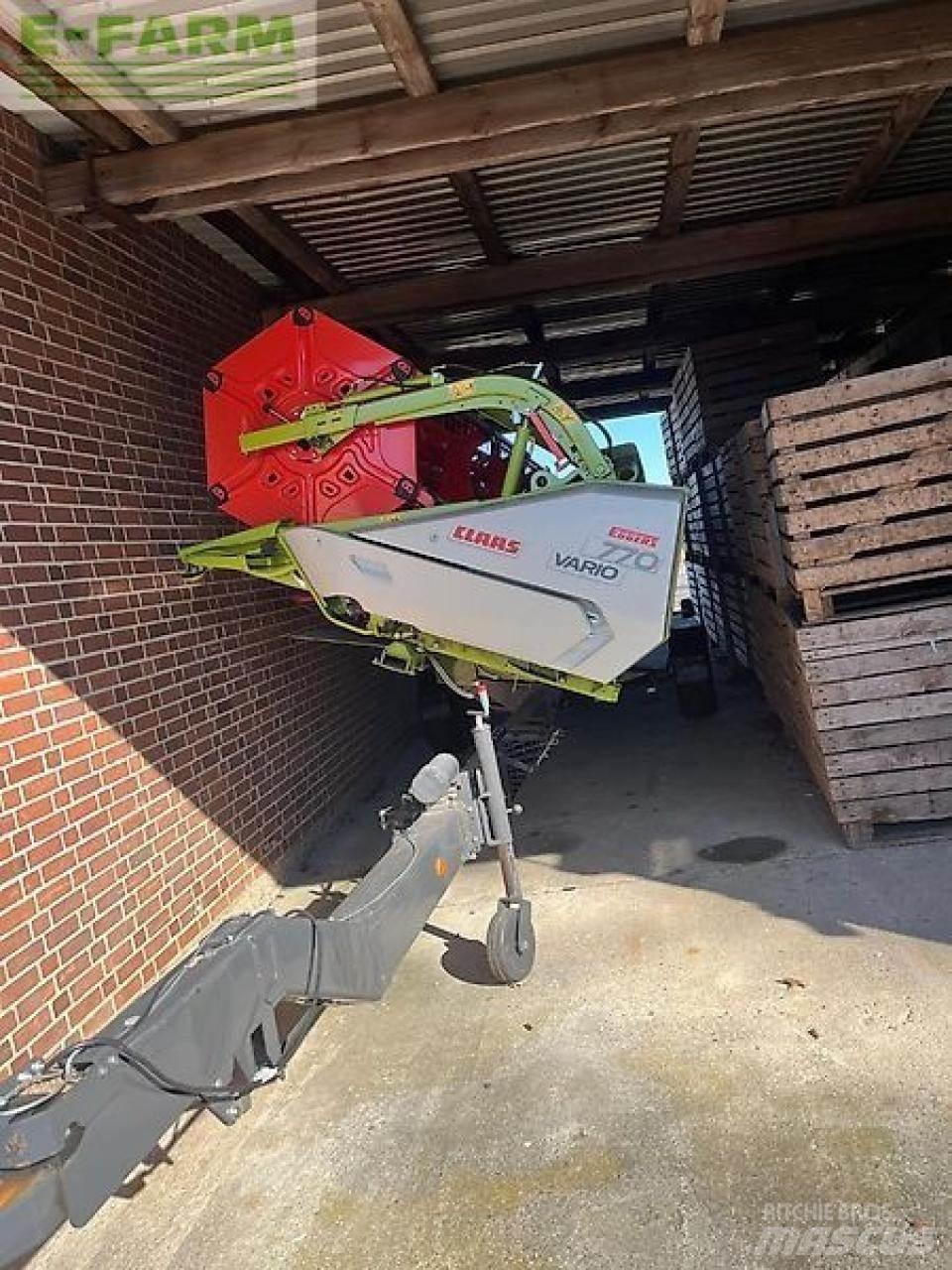 CLAAS trion 730 Combine de secerat