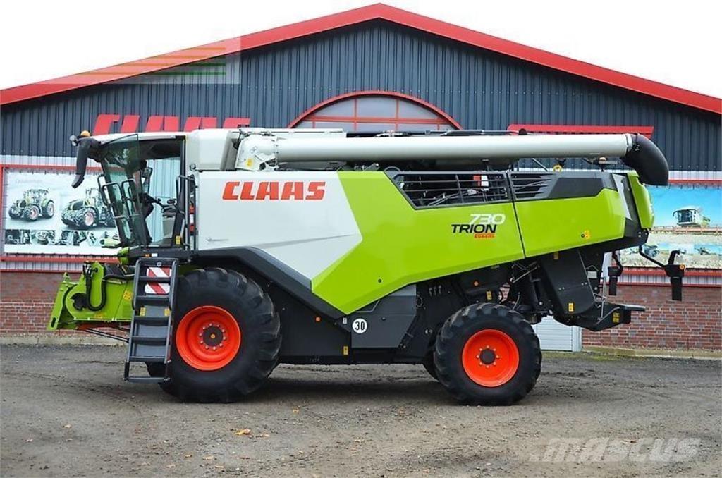 CLAAS trion 730 Combine de secerat