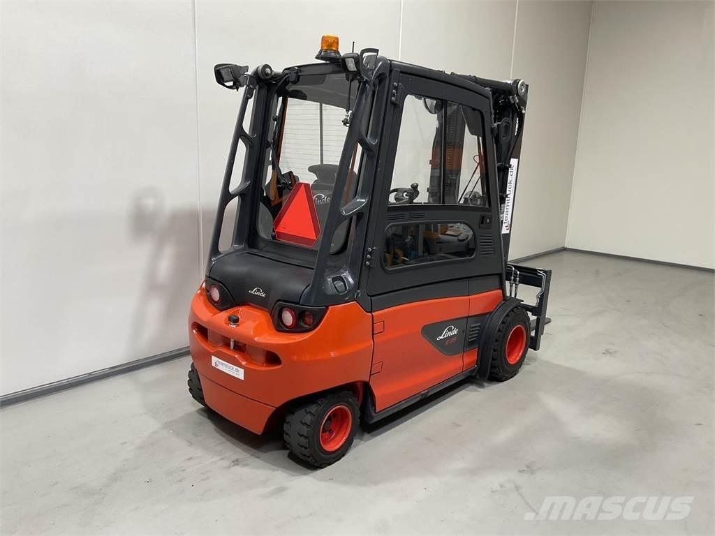 Linde E35L-01 Stivuitor electric