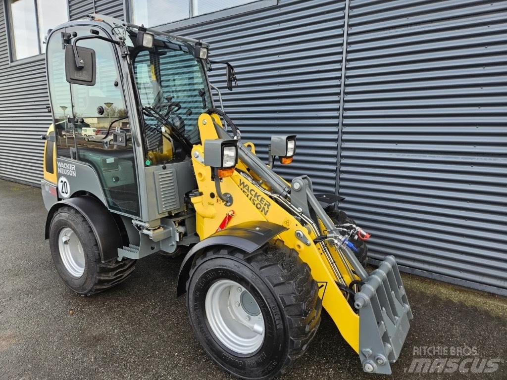Wacker Neuson WL 25 Incarcator pe pneuri