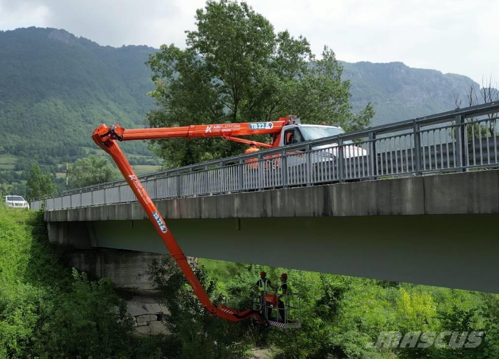 APS TB22-9 "Up&Down" Platforme aeriene montate pe camion