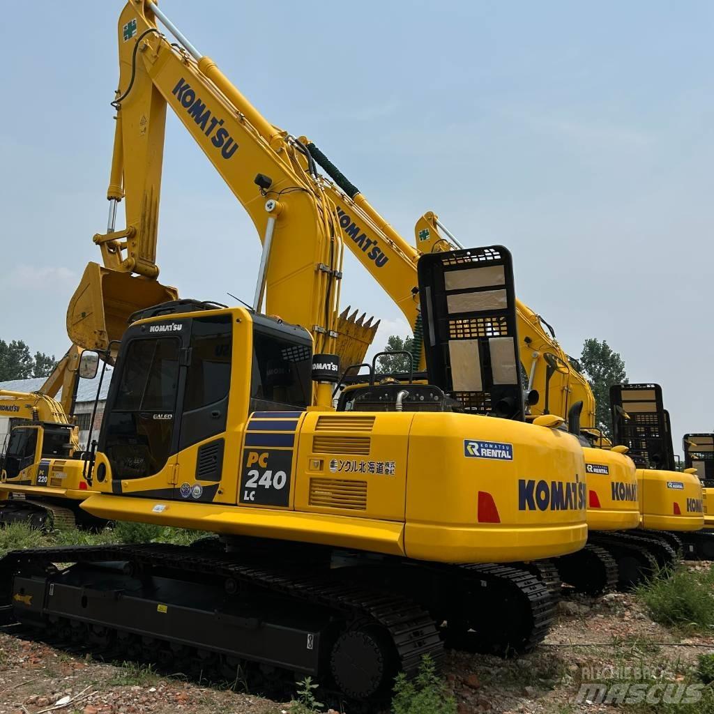 Komatsu 240-8 Excavatoare pe șenile
