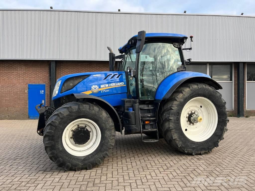 New Holland T 7.230 Tractoare