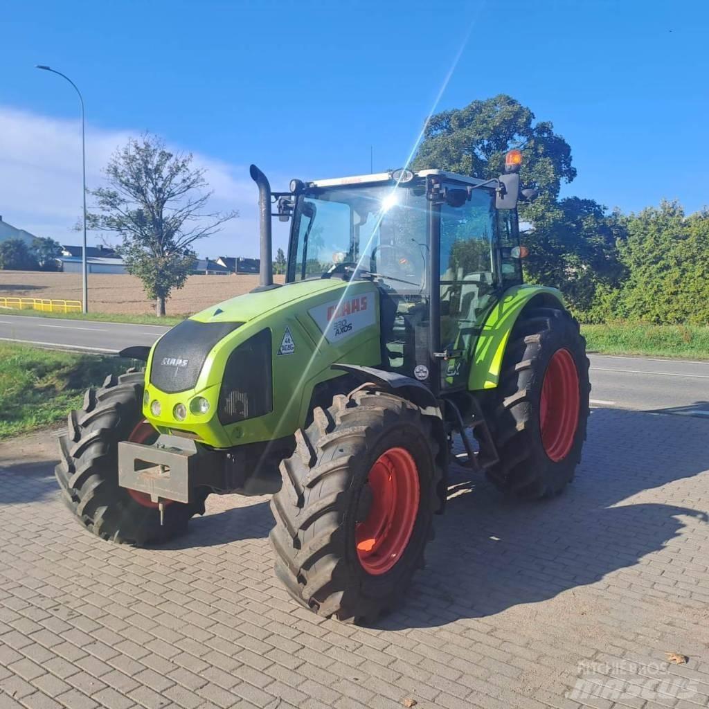 CLAAS Axos 330 Tractoare