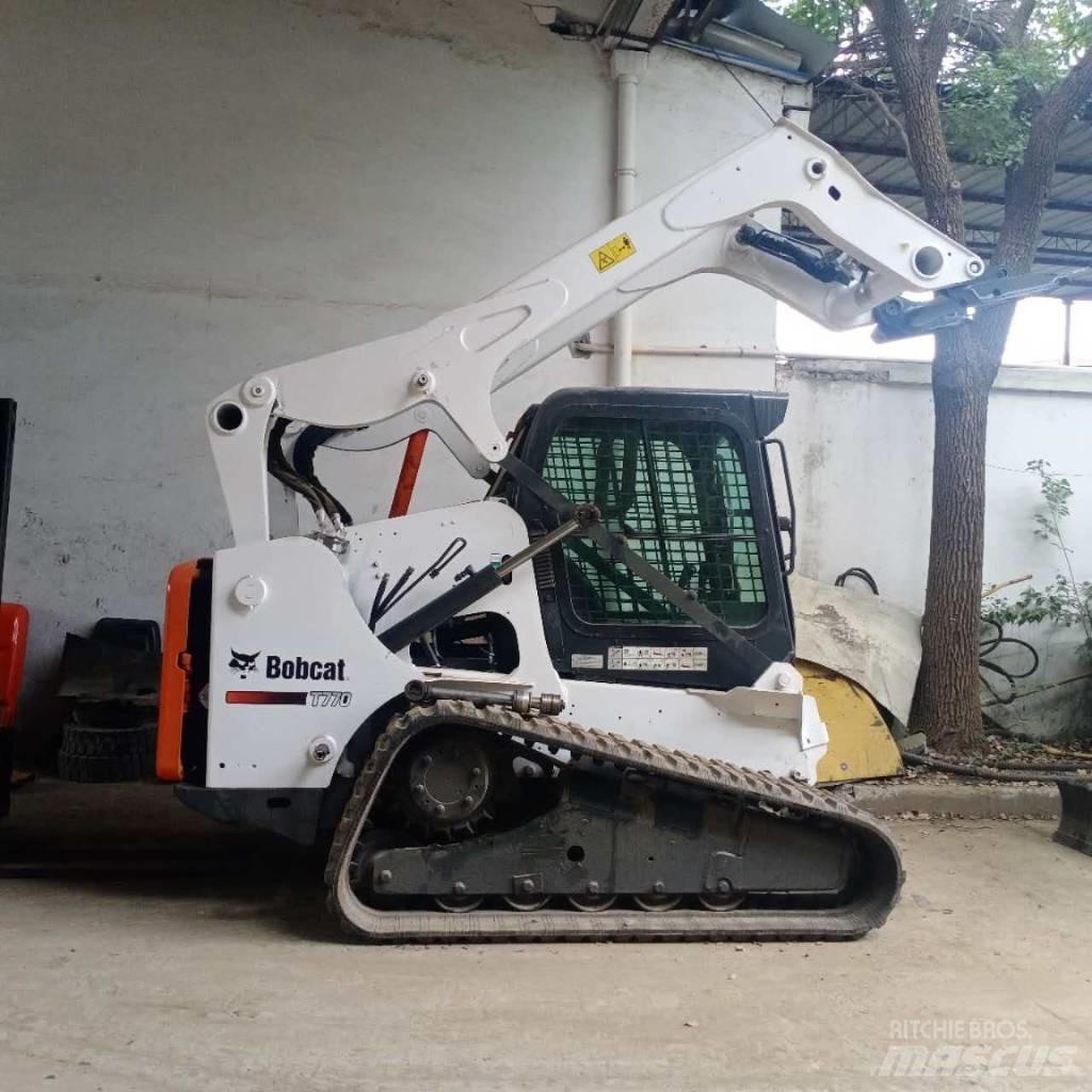 Bobcat T 770 Încarcatoare cu excavator