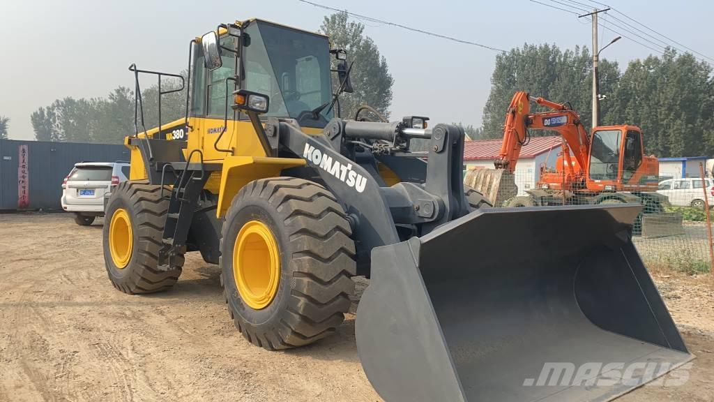 Komatsu WA 380 Incarcator pe pneuri