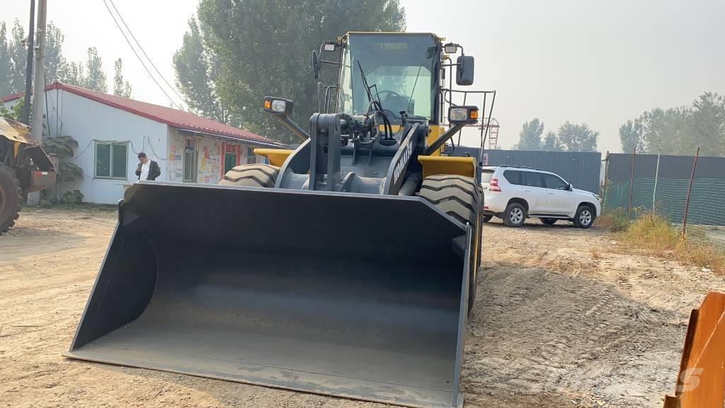 Komatsu WA 380 Incarcator pe pneuri