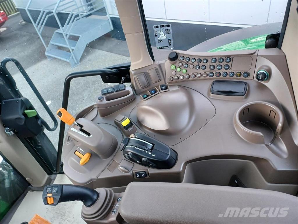 John Deere 6120M Tractoare