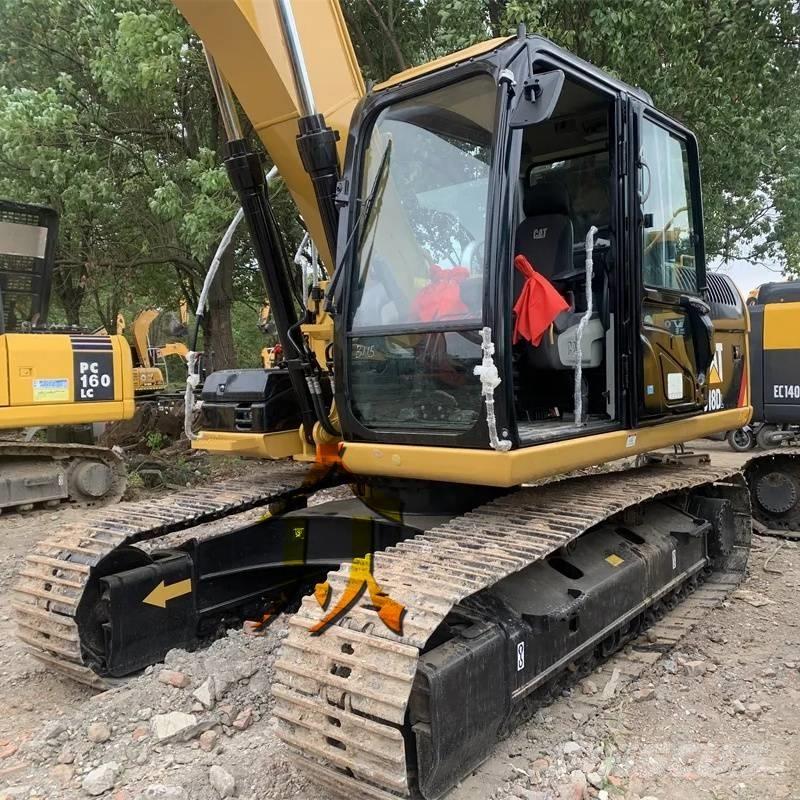 CAT 318 D Excavatoare pe șenile

