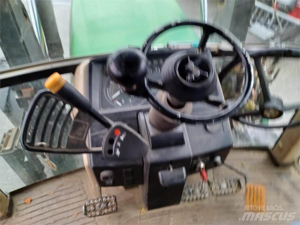 John Deere 6110SE Tractoare forestiere