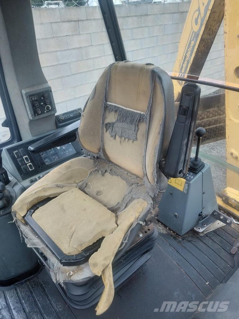 CASE 580 SLE Buldoexcavatoare