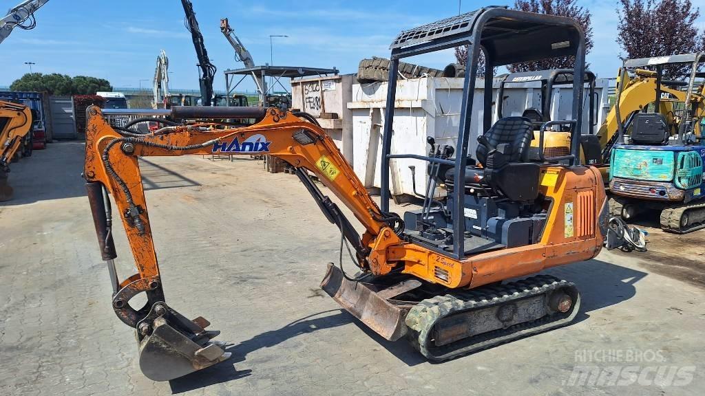 Hanix H15B-2 Mini excavatoare < 7t