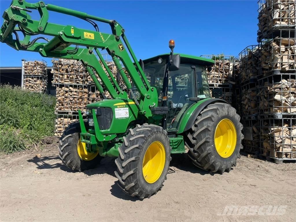 John Deere 5055E Tractoare