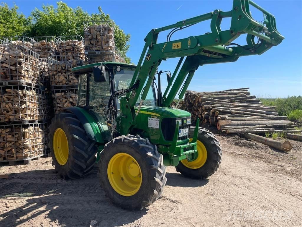 John Deere 5055E Tractoare