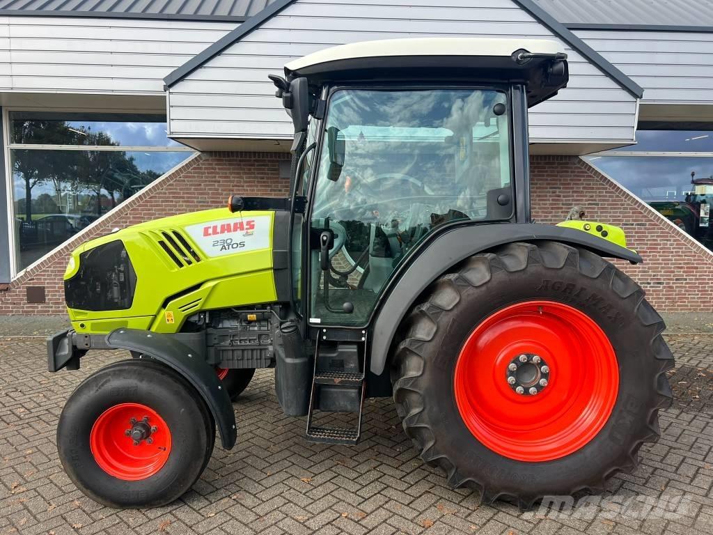 CLAAS Atos 230 Tractoare