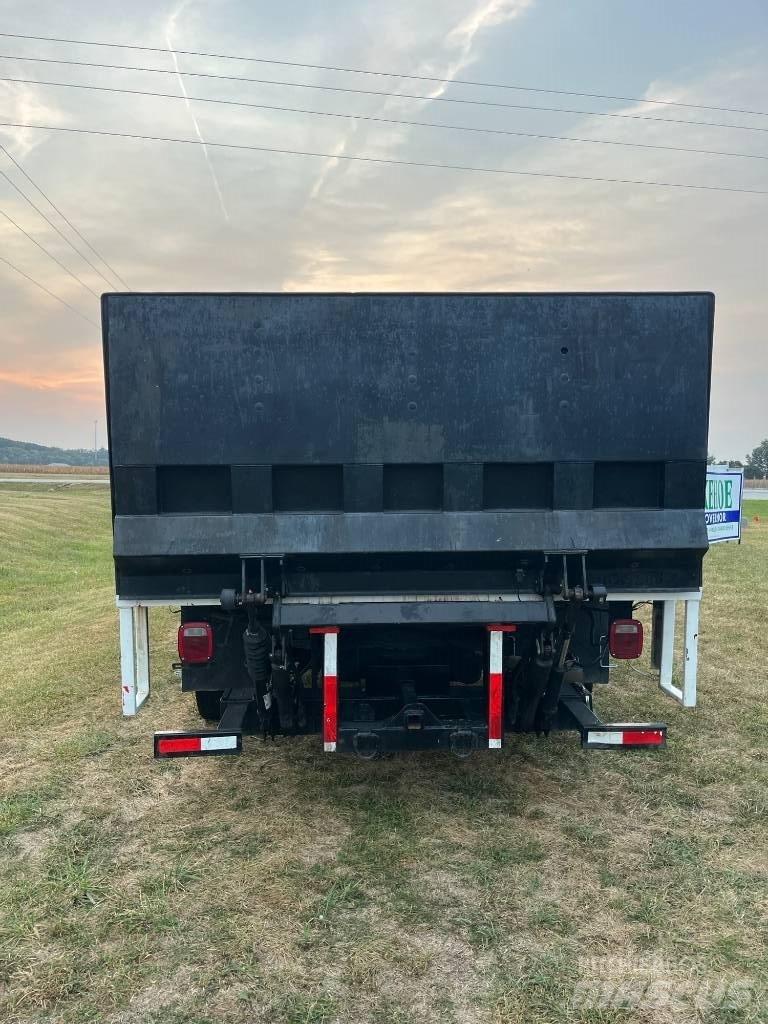 Ford F 550 SD Camioane platforma/prelata
