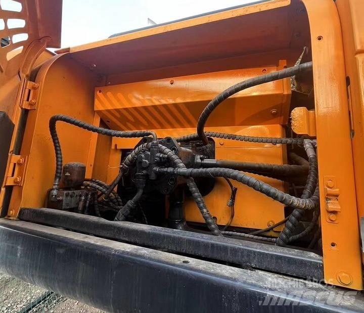 Hyundai R330LC-9T Excavatoare pe șenile
