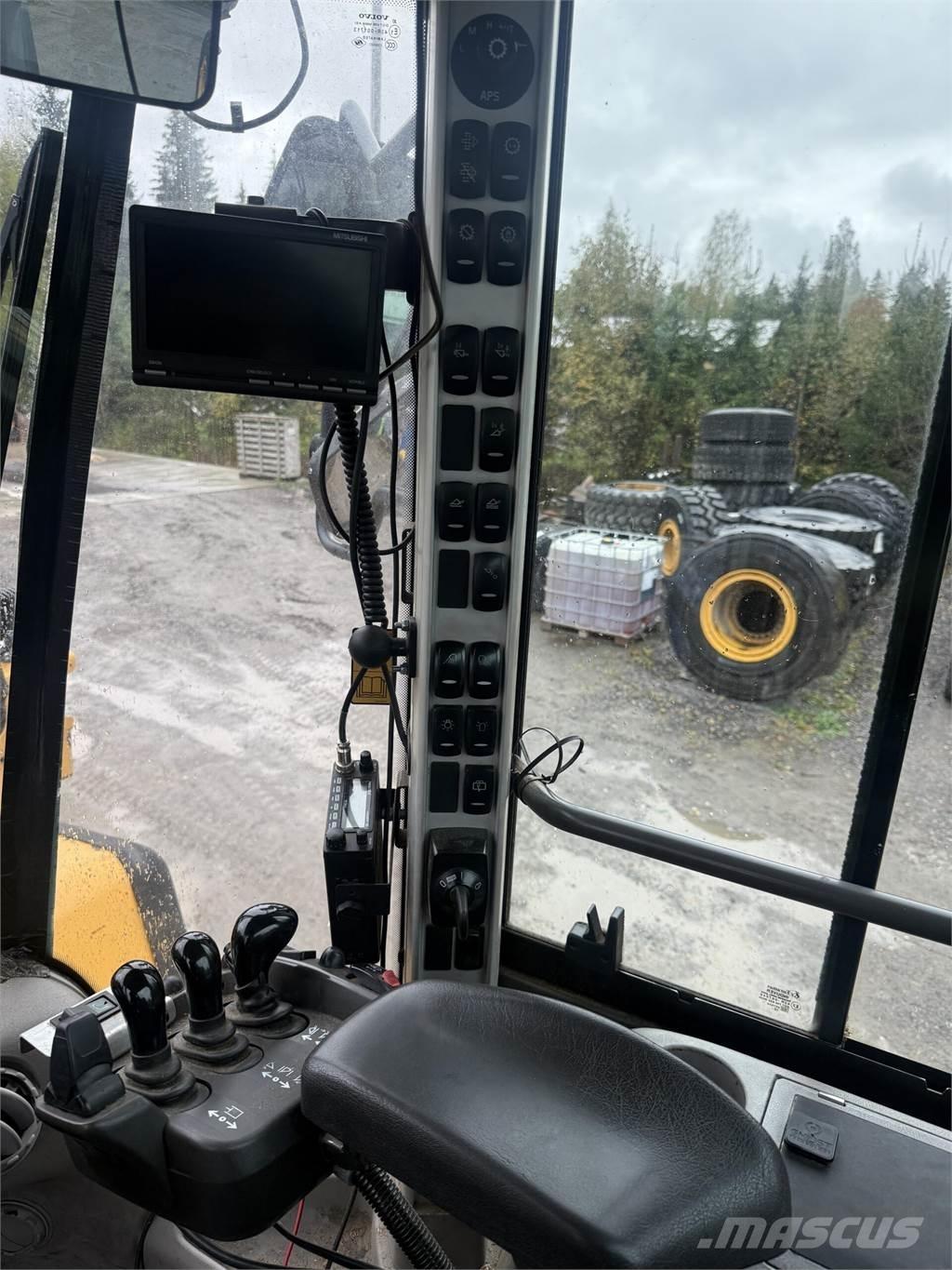 Volvo L180G Incarcator pe pneuri