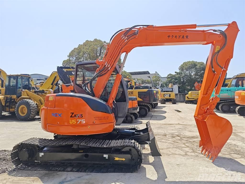 Hitachi ZX 75 Excavatoare pe șenile
