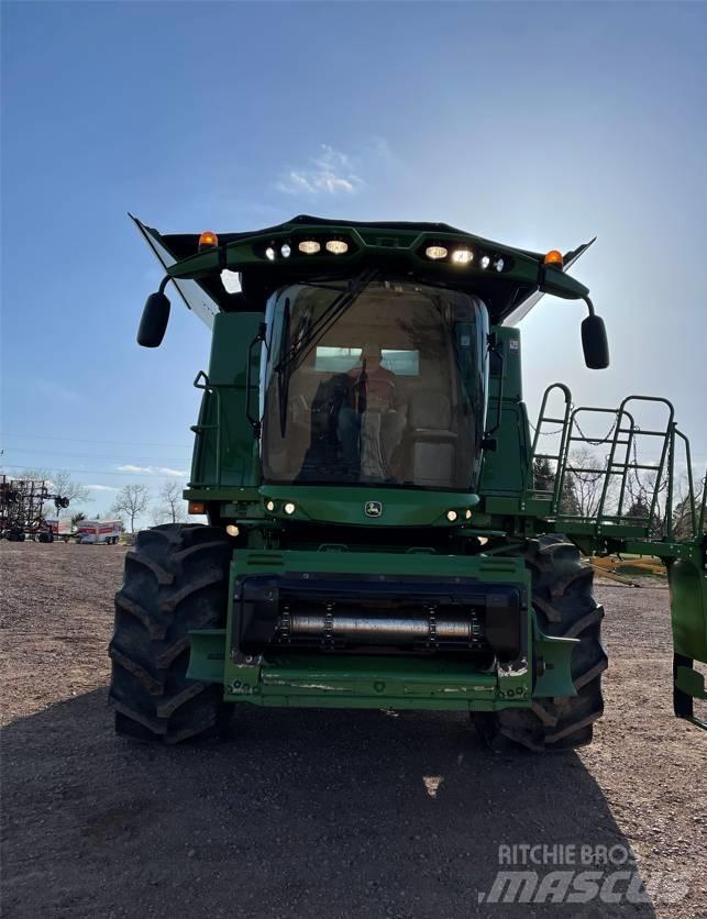 John Deere S 680 Combine de secerat