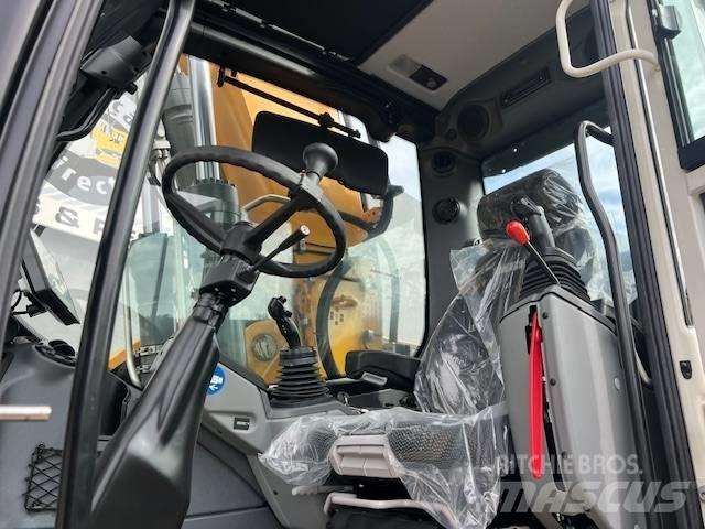 Liebherr 916 Excavatoare cu roti