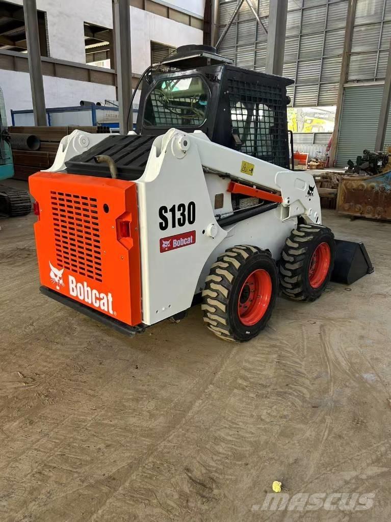 Bobcat S 130 Mini incarcator