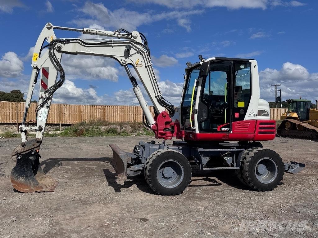 Takeuchi TB 295 W Excavatoare cu roti