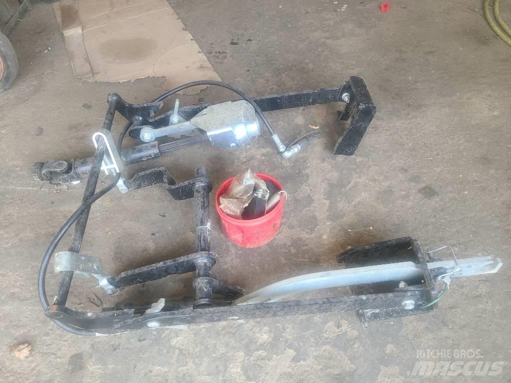 John Deere 2032r Alte accesorii tractor
