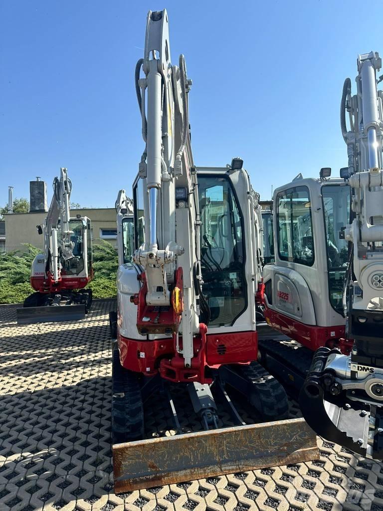 Takeuchi TB325R V1 Mini excavatoare < 7t