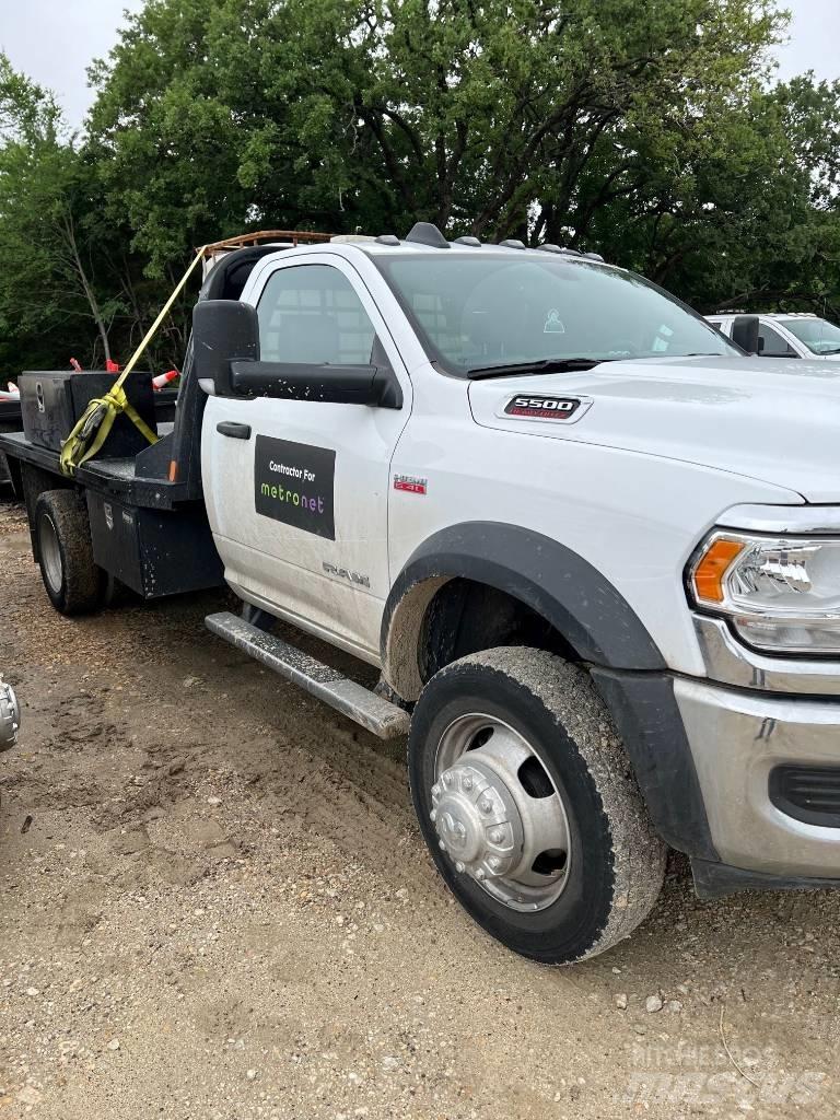 RAM 5500 Camioane platforma/prelata