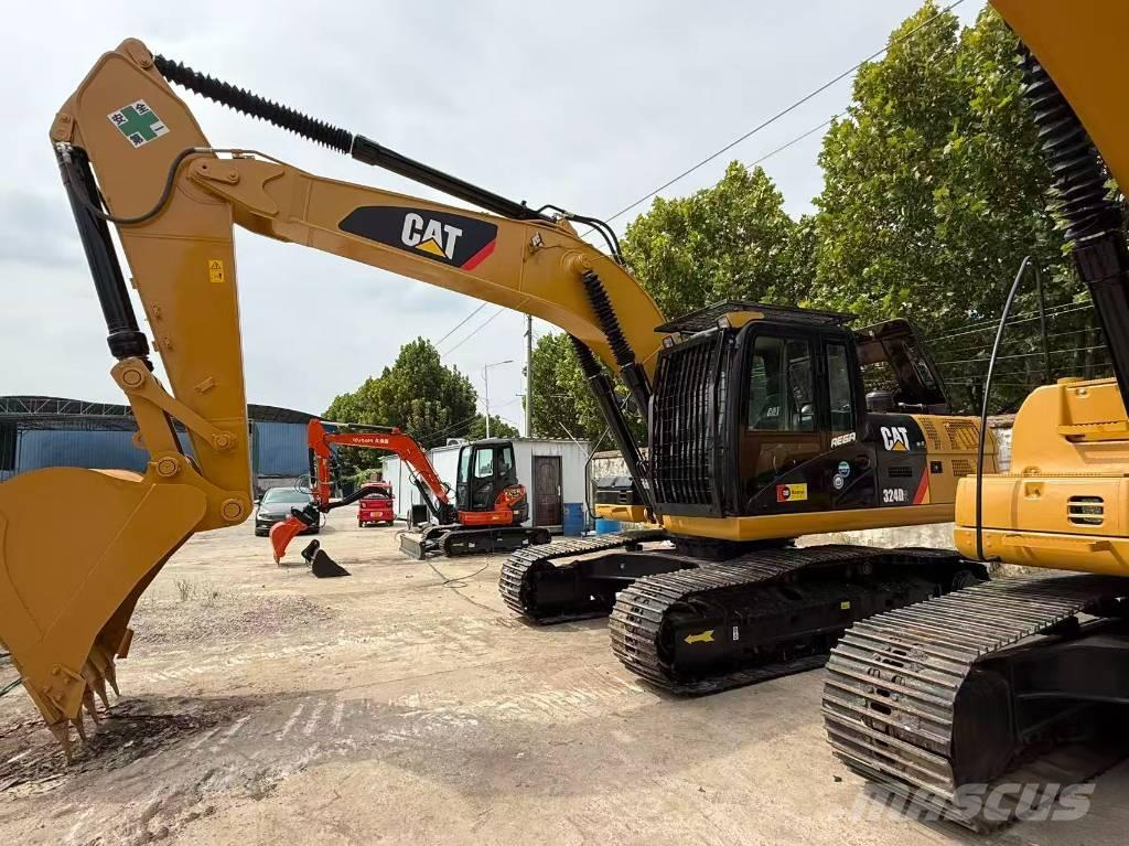 CAT 324 Excavatoare pe șenile
