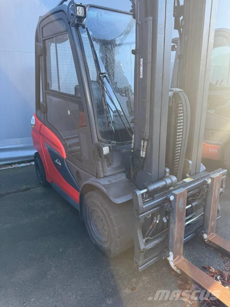 Linde H30D-01 Stivuitor diesel