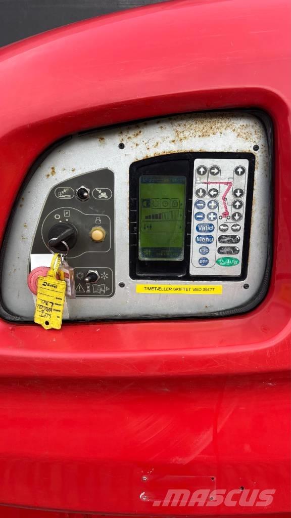 Manitou 180 ATJ Nacele cu brat articulat