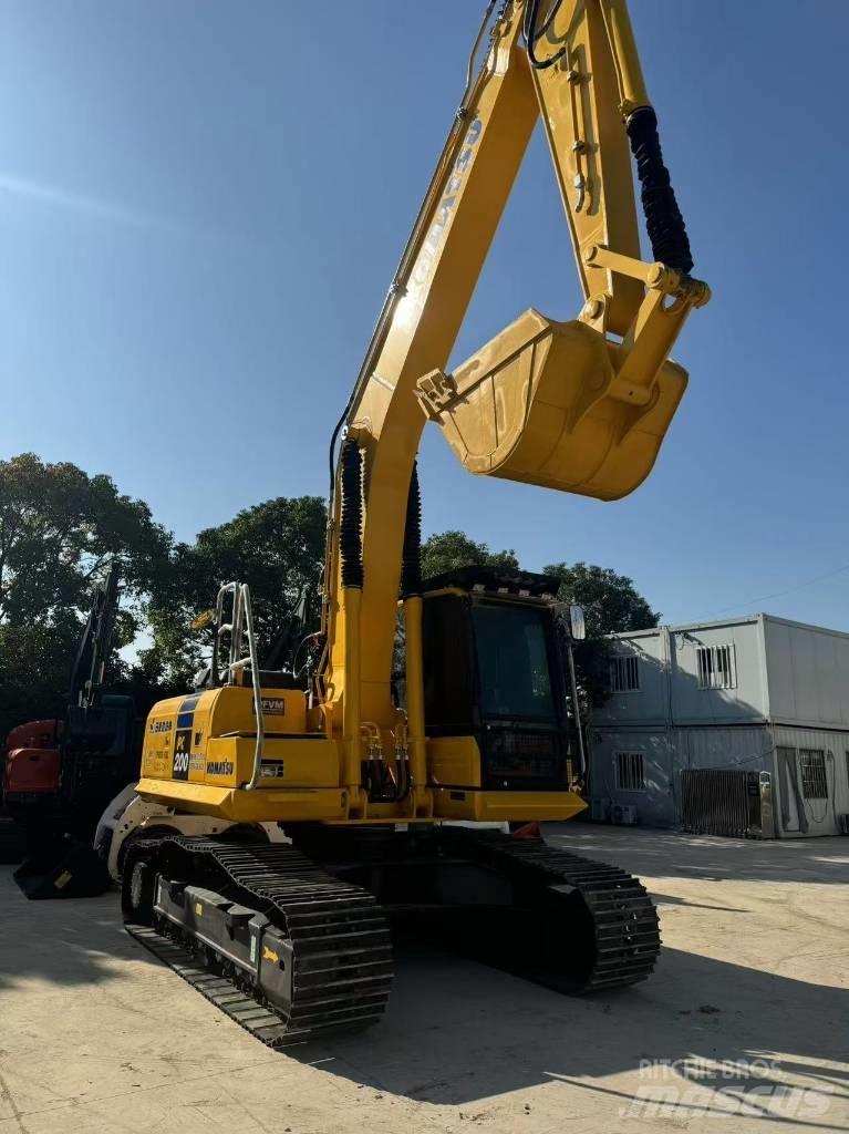 Komatsu PC 200-8 Excavatoare pe șenile
