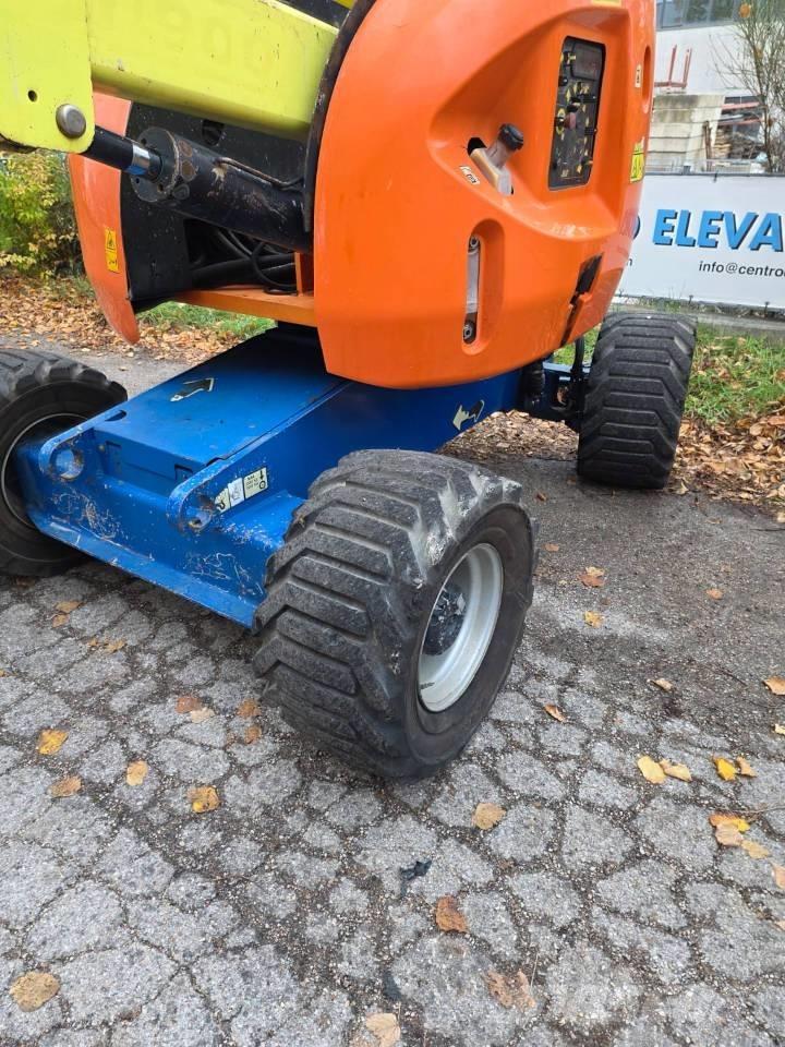 JLG 450 AJ Nacele cu brat articulat