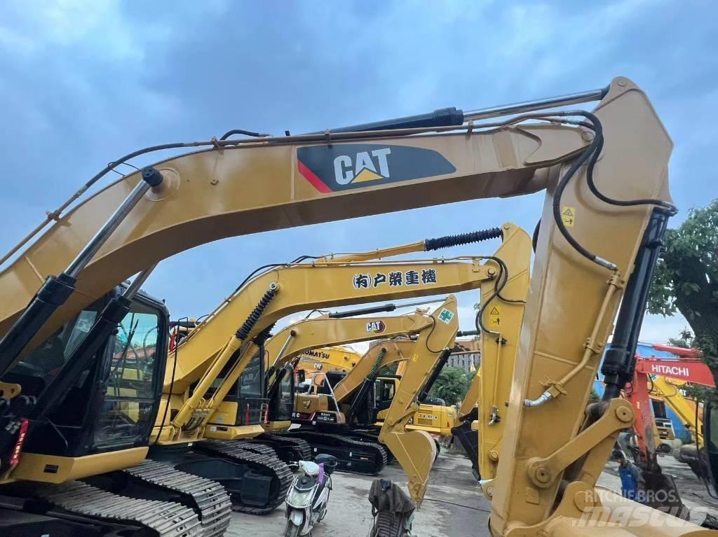 CAT 320 D Excavatoare pe șenile
