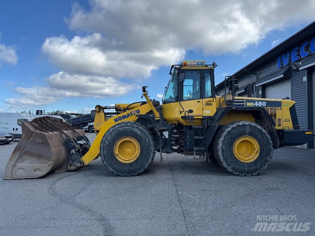 Komatsu WA 480 Incarcator pe pneuri